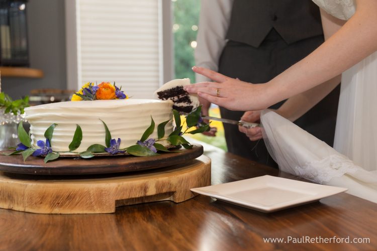 wedding cake northern michigan photo
