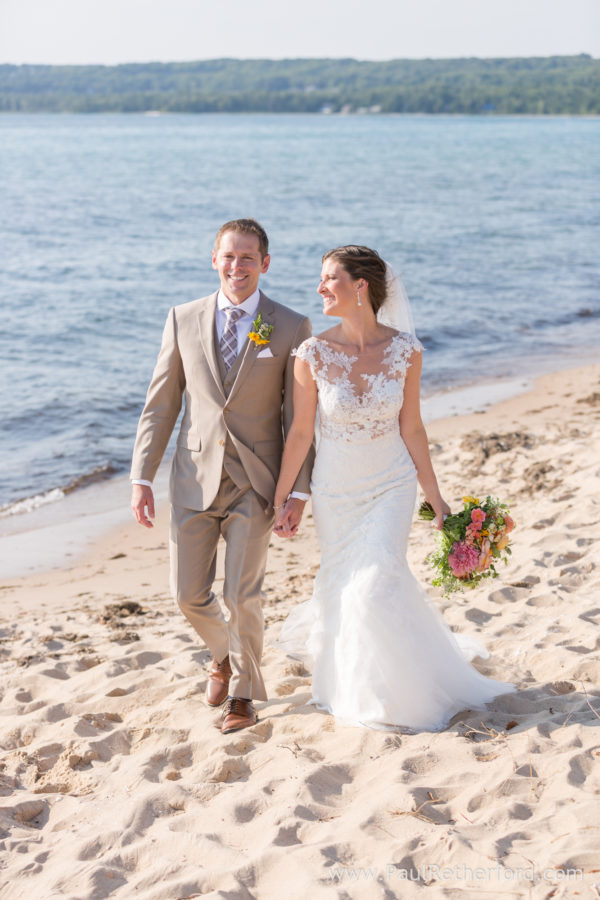 wedding beach photo bloom