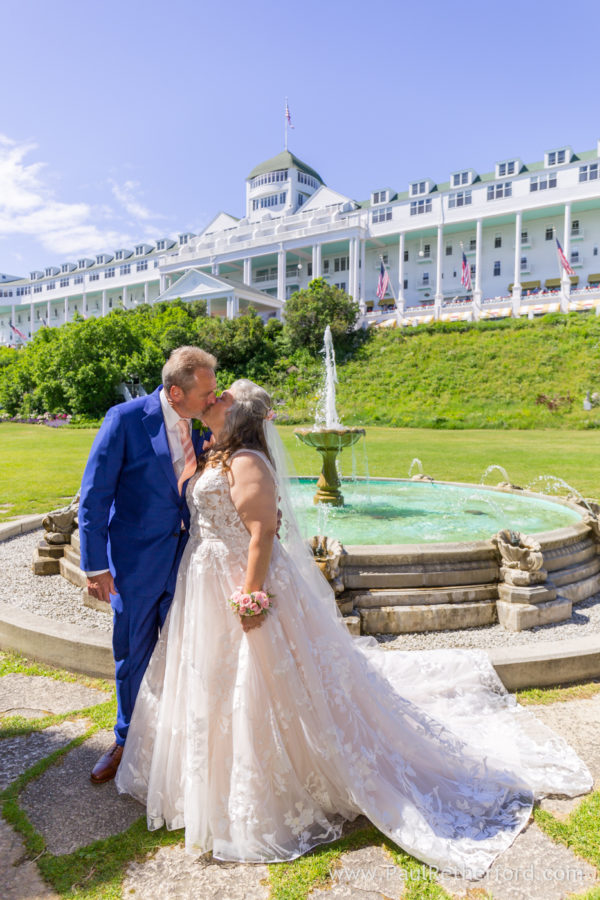 Grand Hotel Mackinac Island tea garden fountain lawn Wedding Photography