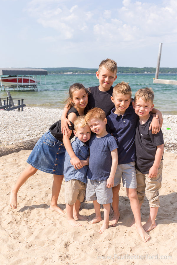 https://paulretherford.com/northern-michigan/charlevoix/family-photographer-charlevoix-michigan-photography/
